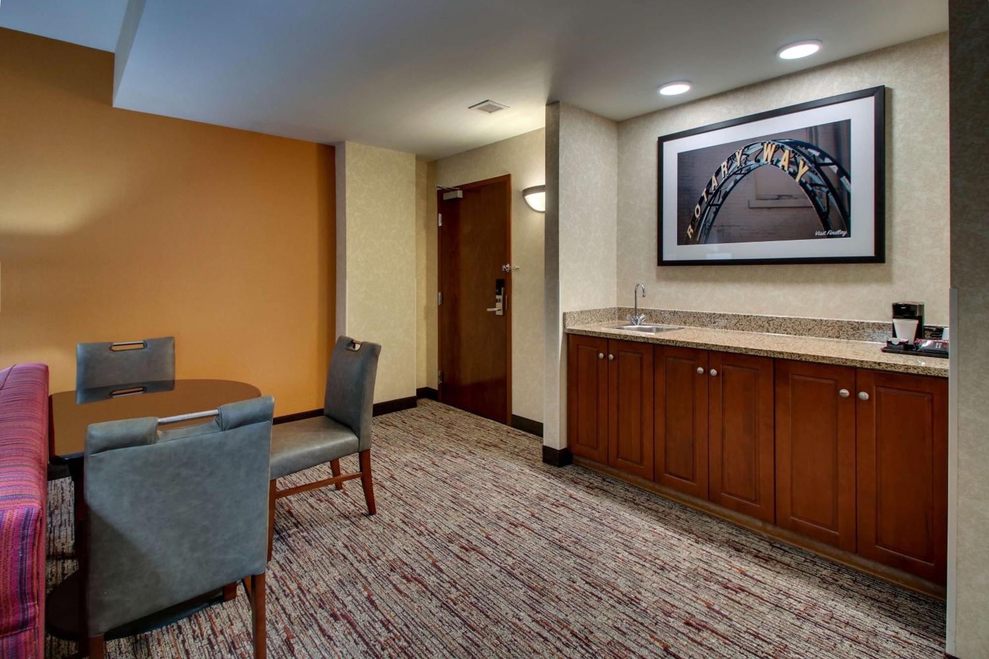 Drury Inn & Suites פינדליי מראה חיצוני תמונה