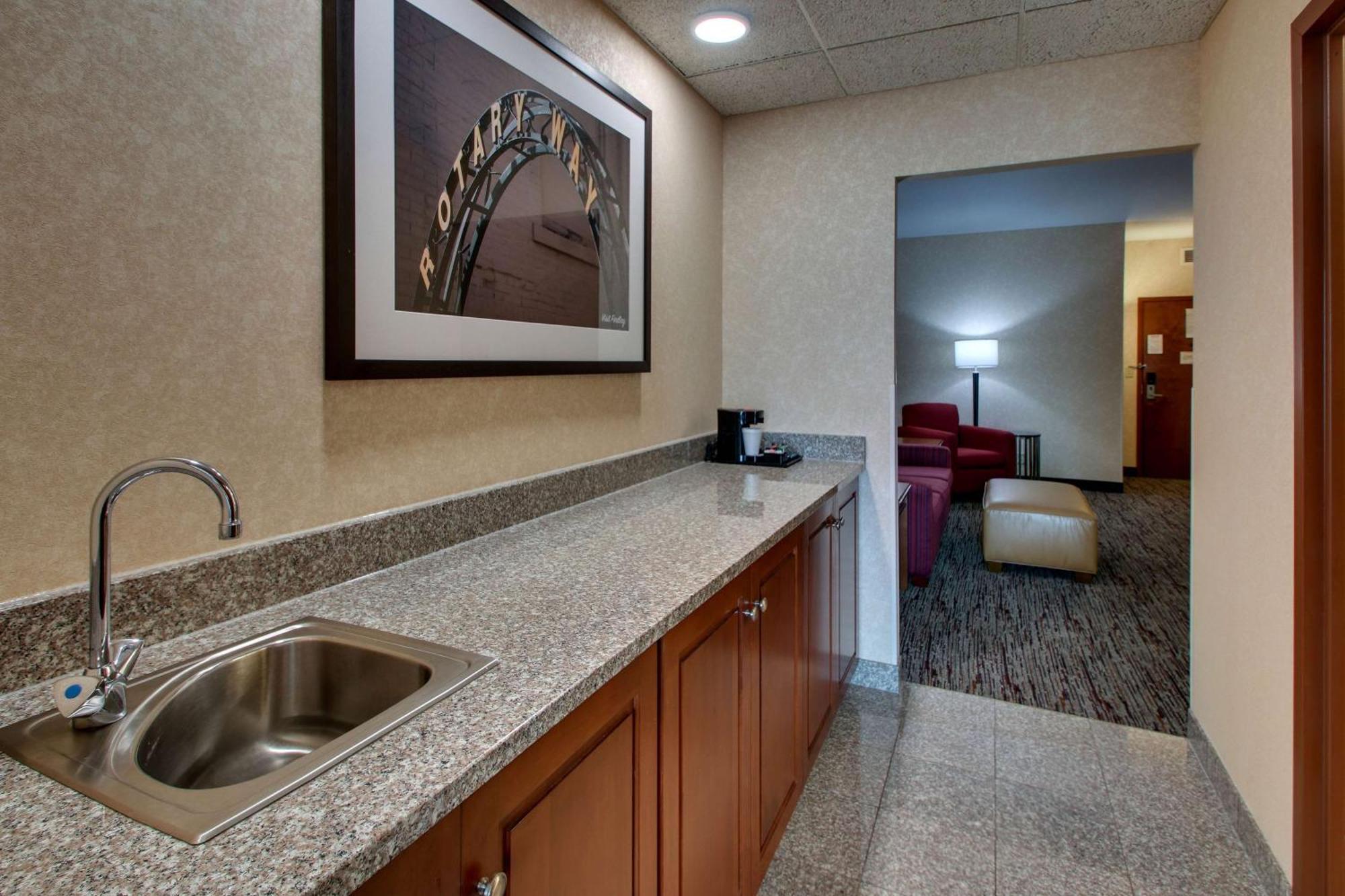 Drury Inn & Suites פינדליי מראה חיצוני תמונה